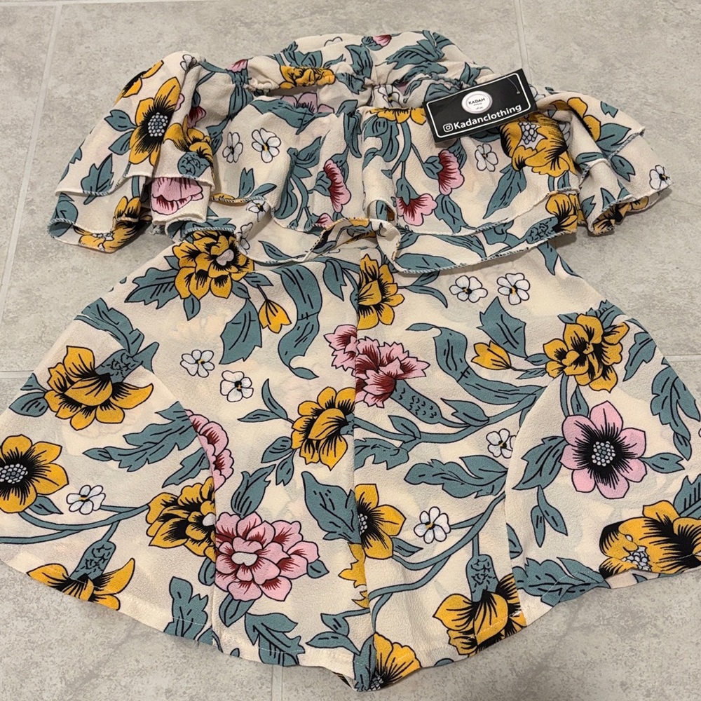Floral Women's Skirt with Ruffle Sleeves